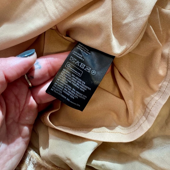 H&M Gold Crushed Velvet Midi Skirt - Picture 5 of 5